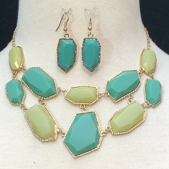 Fashion Jewelry Jewelry - Green Tones Abstract Bib Necklace Earrings Set